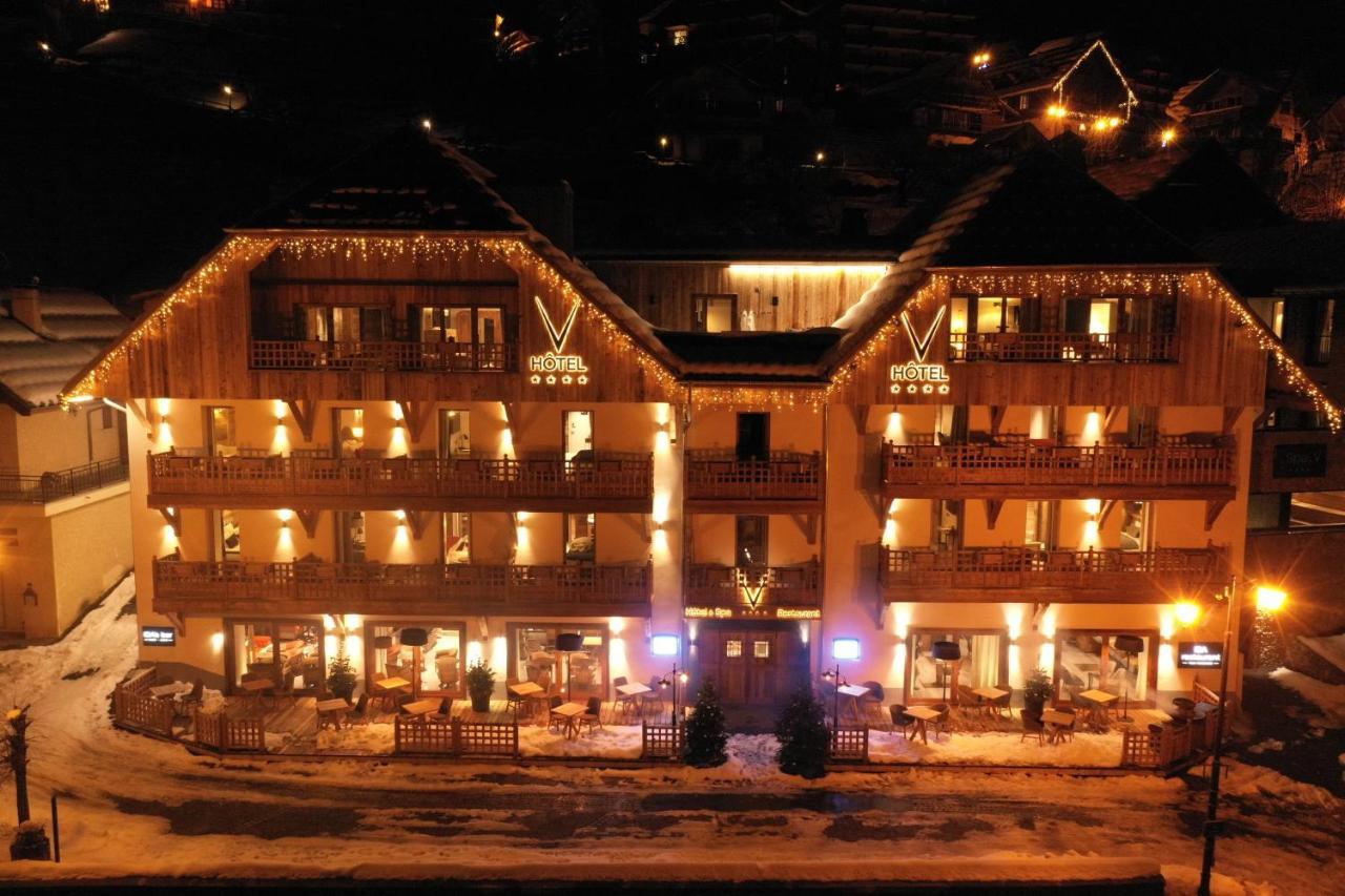 Hotel Le V De Vaujany Exterior photo