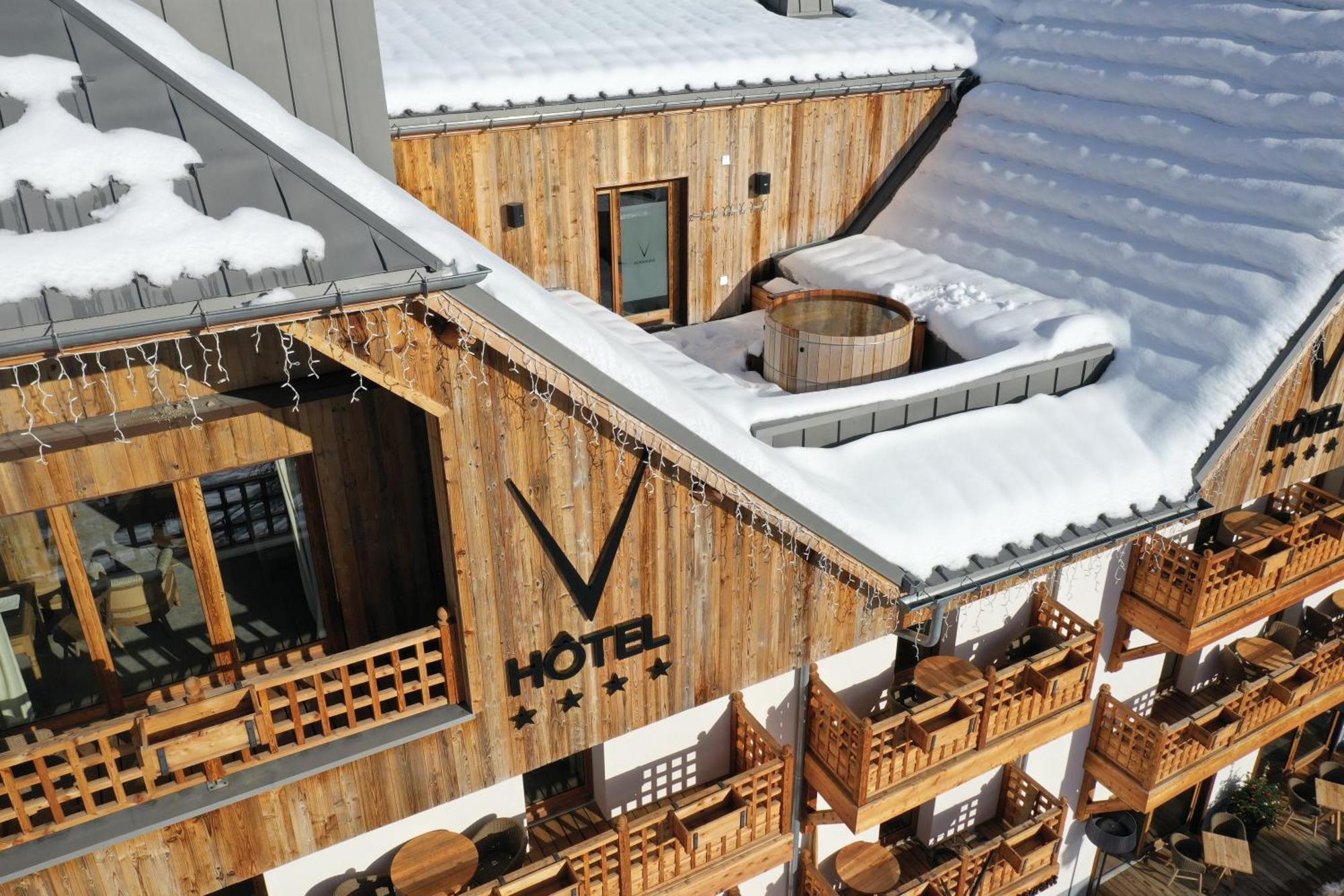 Hotel Le V De Vaujany Exterior photo